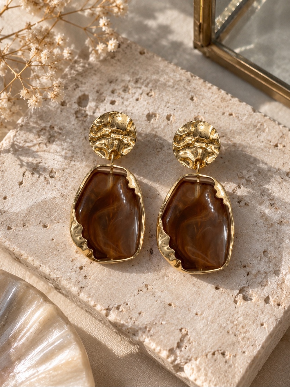 Gold-tone Amber Brown Drop Earrings - Picture 4 of 4